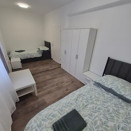 Business Fuer Firmen Und Monteure Mit Privatparkplaetze 아파트 베트부르크